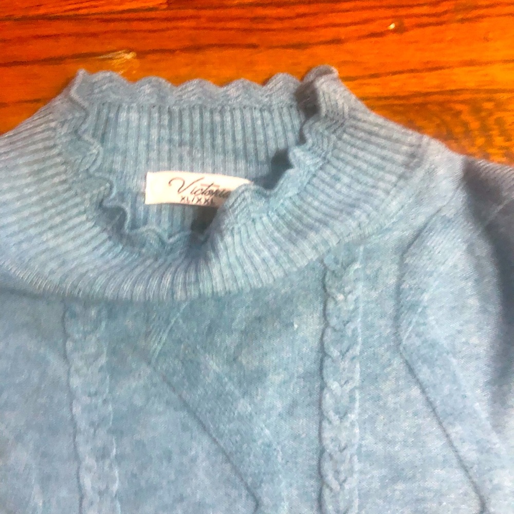 Women’s sweater